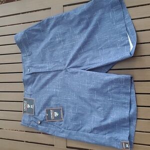 34" performance hybrid shorts NWT
